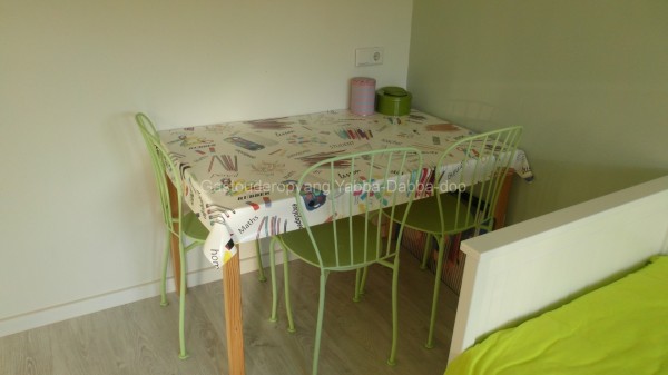 Locatie - knutseltafel - Gastouderopvang Yabba-Dabba-Doo